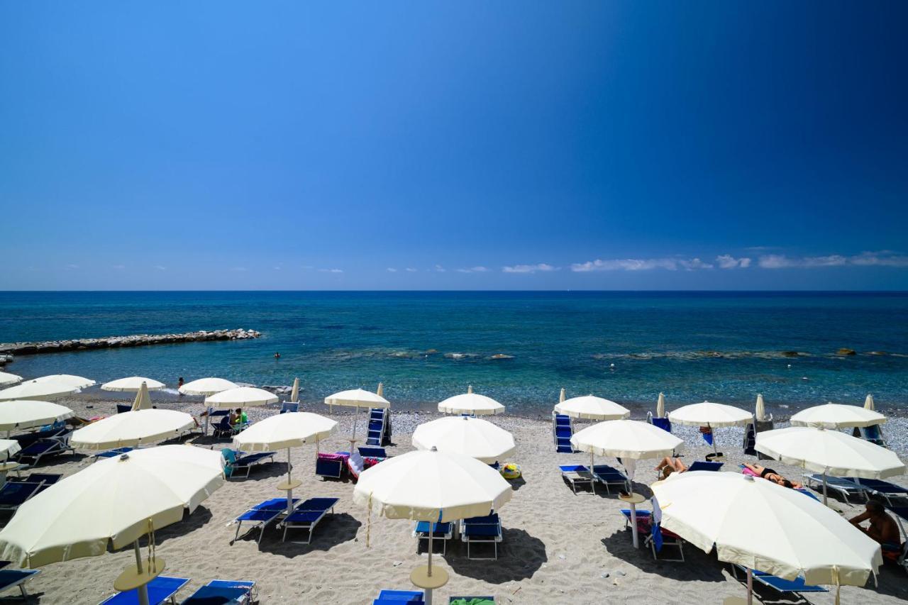 Villaggio Stella Del Sud & Resort Пишотта Экстерьер фото