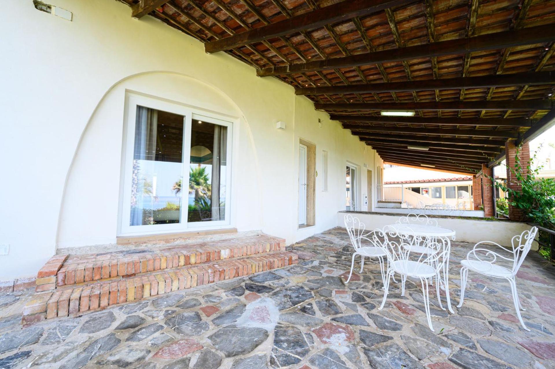 Villaggio Stella Del Sud & Resort Пишотта Экстерьер фото